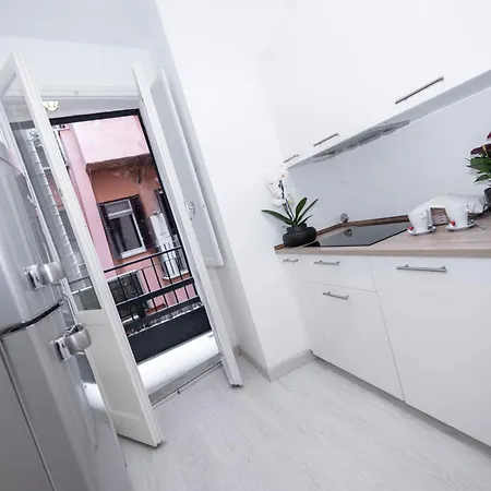 Studio 193 Babuino Rom